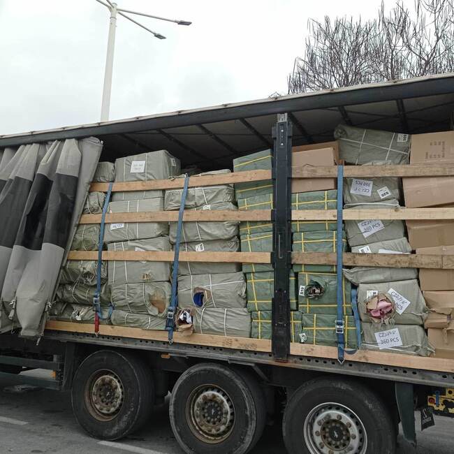 МВР: Гранични полицаи задържаха на ГКПП „Кулата“ шофьор със стоки, имитиращи продукти на защитени търговски марки