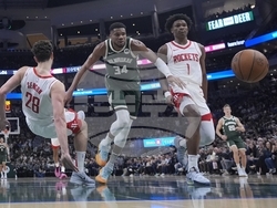 Rockets Bucks Basketball