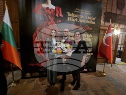 Иван Донев, ревю, Анкара