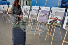 Летище София - изложба - авиофотографи