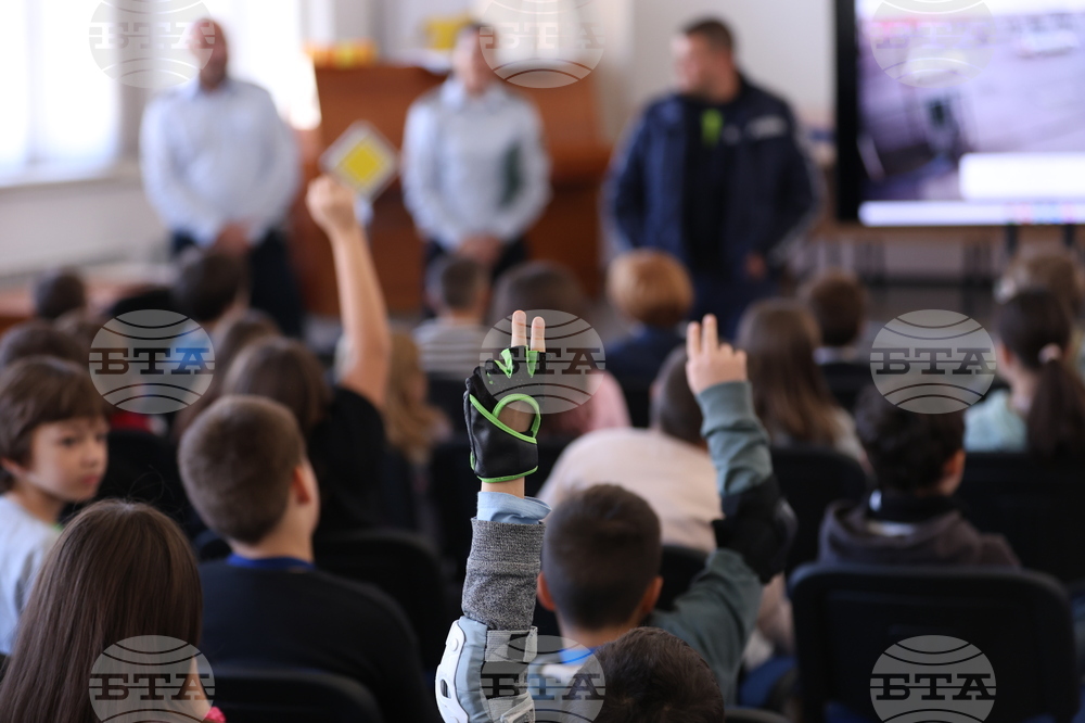 Седмо средно училище „Св. Седмочисленици“ - открит урок по пътна безопасност