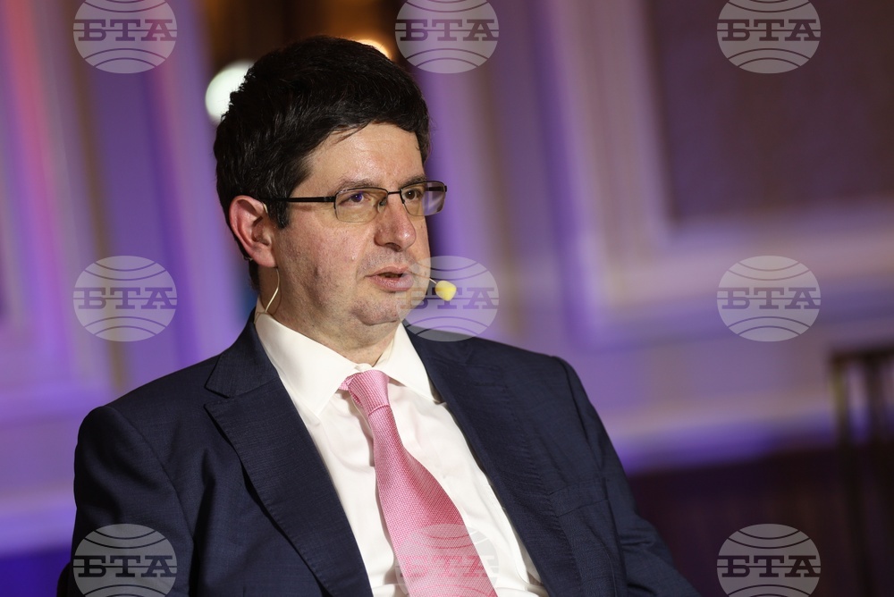 Конференция - „Финанси: Уравнения и решения”