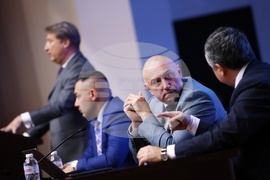 Десета годишна парична и икономическа научна конференция