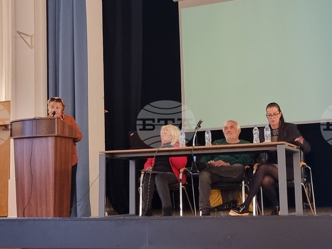 Проблема с насилието над жени обсъдиха преподаватели на научен форум