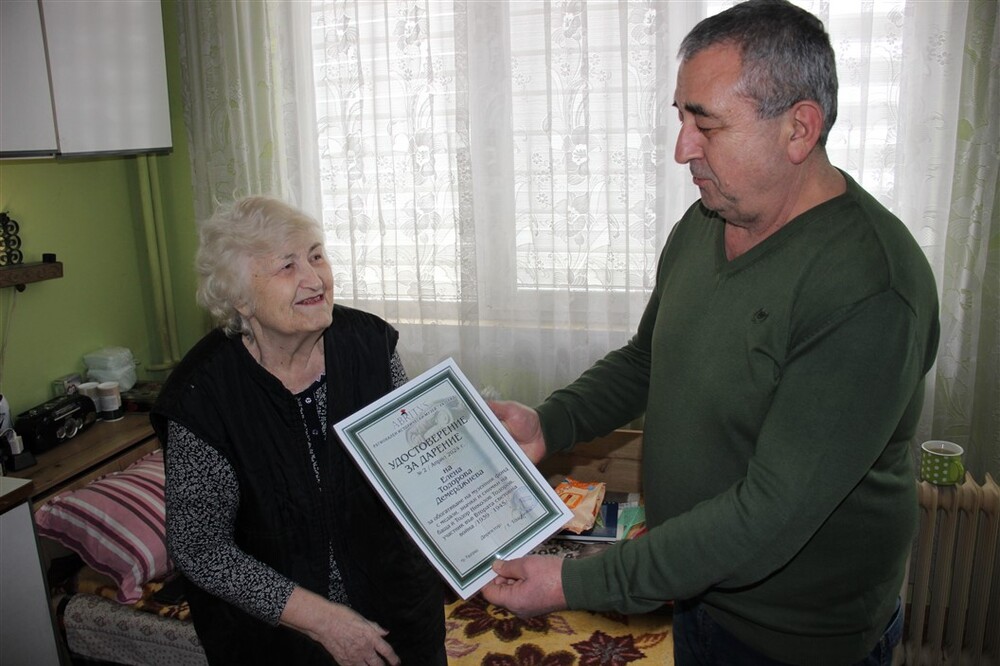 Медалите и бойните отличия на участник в двете фази на Втората световна война, са вече част от фонда на музея в Разград