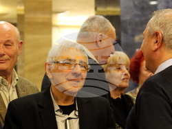 Участници и гости на КУЛТУРЕН САЛОН АБВ се събраха, за да отбележат 2 години от първото издание