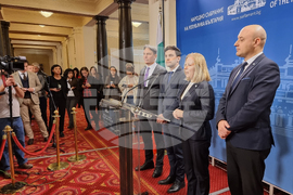 Парламент - Продължаваме Промяната - Демократична България - брифинг