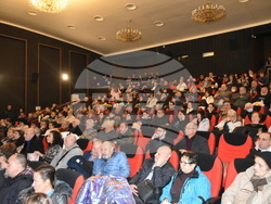 Снимка: Община Ловеч - премиерата на филма „Слънчев бряг - експрес към ада“