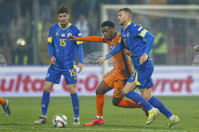 Един Джеко: "Не беше лесно след това поражение в Германия, но си помагахме на терена"