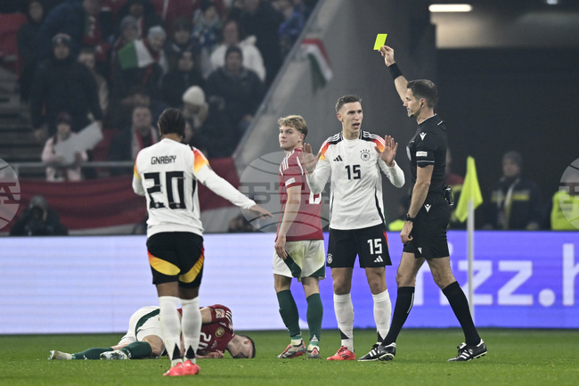 Защитниците на Германия има какво да подобряват в играта си, смята световният шампион с Бундестима Юрген Колер