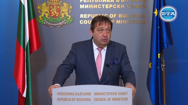 Министерският съвет реши да отпусне днес малко над 776 милиона лева за поддръжка и строеж на пътища