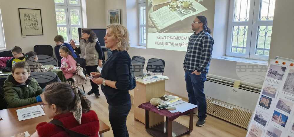 Инициативата „Ваканция в музея. История чрез преживяване“ привлича деца и младежи в Попово