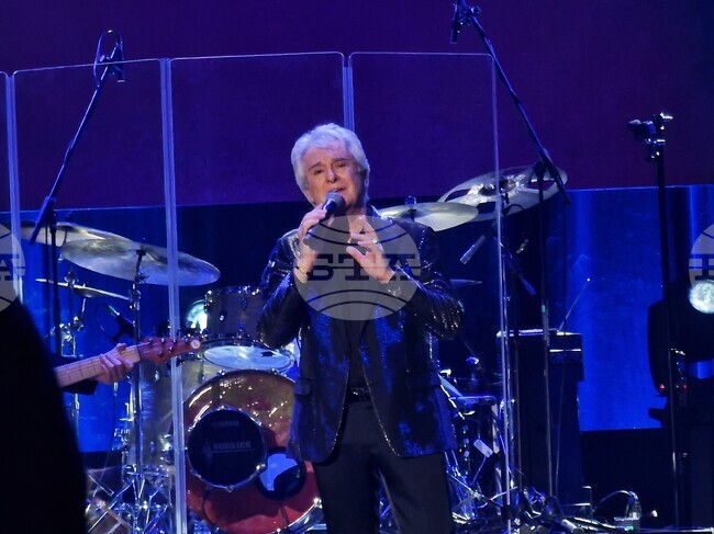 Днес Орлин Горанов ще представи концерта „Дихание“ пред старозагроската публика