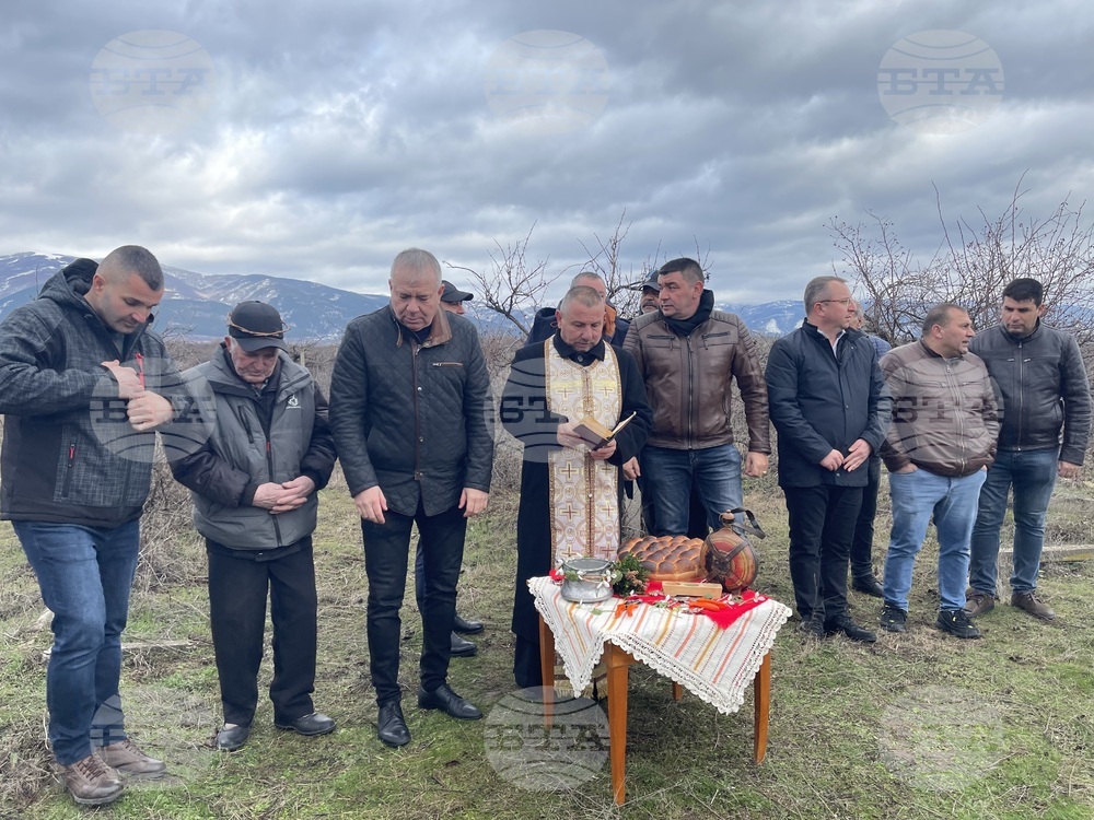 Жителите на община Гурково отбелязаха Трифон Зарезан