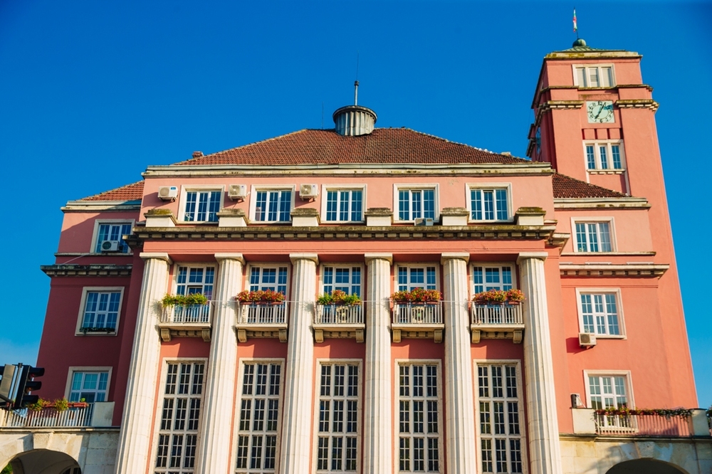 Община Плевен ще осигурява превод на жестов език при предоставяне на административни услуги