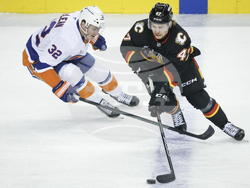 Islanders Flames Hockey