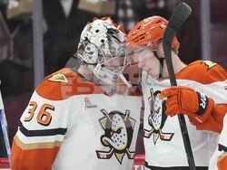 Ducks Blackhawks Hockey