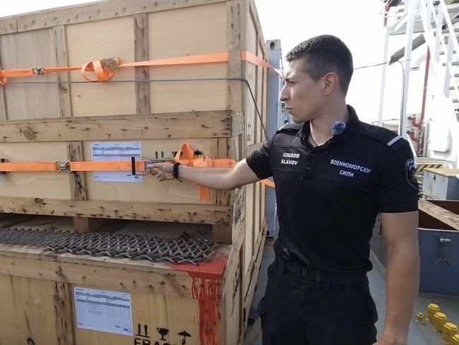 Day 37: Cargo on Board RSV 421 Firmly Secured in Case of Rough Weather in Drake Passage