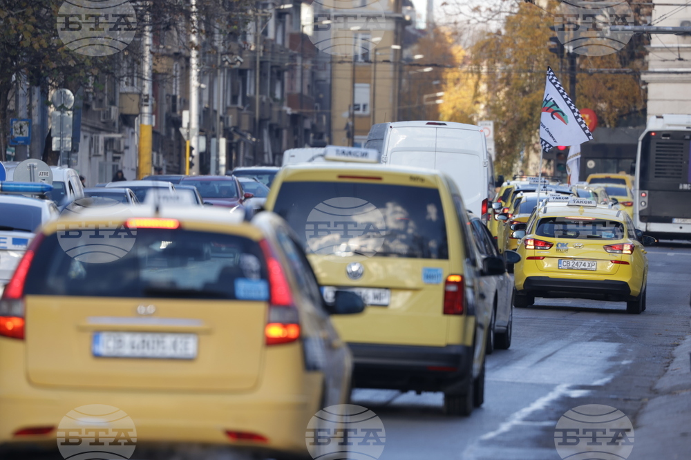 Протест - таксиметрови шофьори - шествие