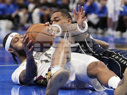 APTOPIX Pelicans Mavericks Basketball