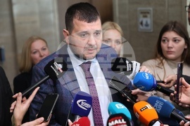 Народно събрание - кулоари - ПП-ДБ - изявление