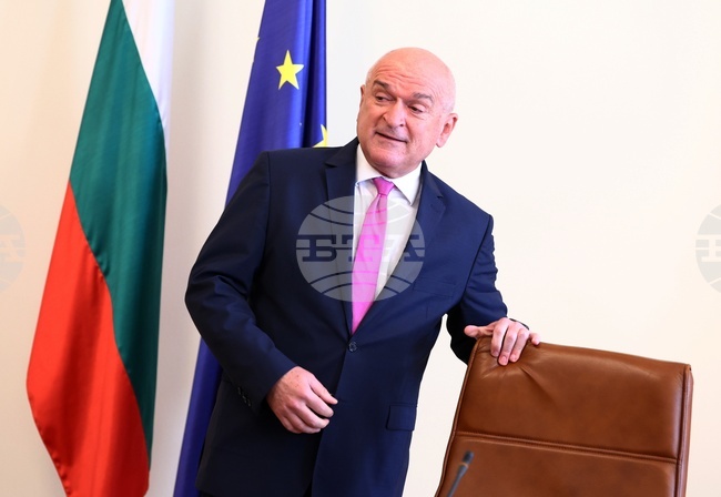 PM Glavchev Comments Cabinet Decision to Provide Offices to MRF