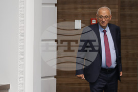 Народно събрание - заседание - Силви Кирилов