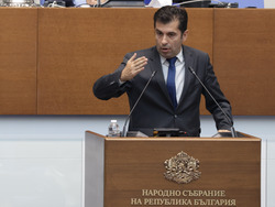 Народно събрание - заседание - Кирил Петков