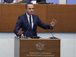 Народно събрание - заседание - Цончо Ганев