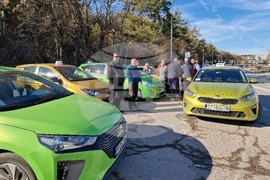 Разград - таксиметрови шофьори - протест