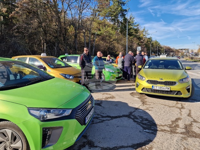 Разград - таксиметрови шофьори - протест