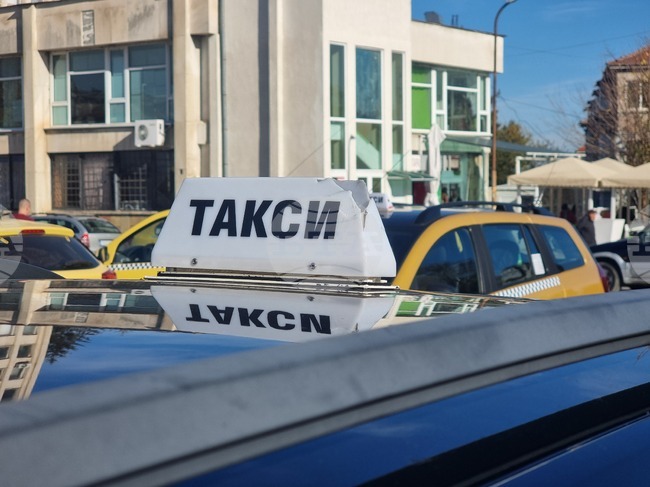 Непроменени остават цените за таксиметров превоз в Айтос, решиха общинските съветници