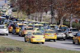 Варна - таксиметрови шофьори - протест