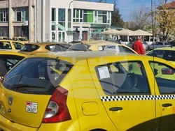 Ловеч - таксита - протест