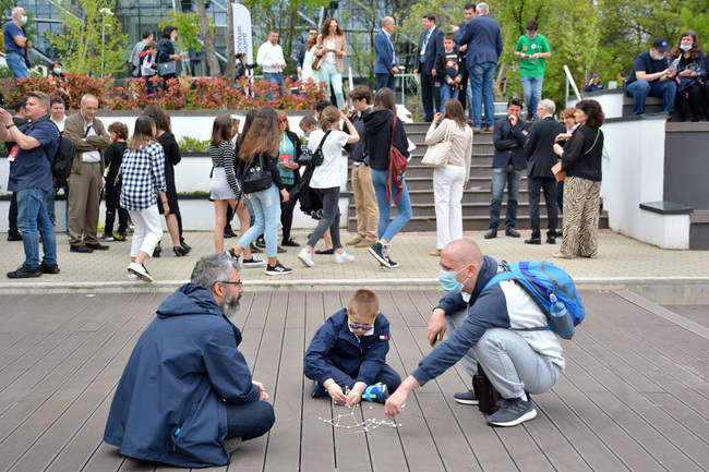 Bulgarian Antarctic Base to Host Round of World's Largest Science Communication Competition "FameLab"