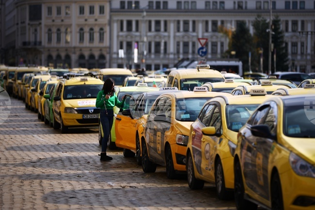 Political Forces Representatives Meet Protesting Taxi Drivers