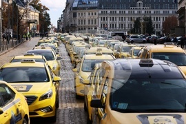 Таксиметрови шофьори - протест