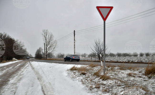 Община Болярово обяви обществена поръчка за зимно поддържане на пътищата