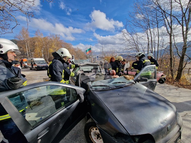 Смолян - спасителни действия - обучение
