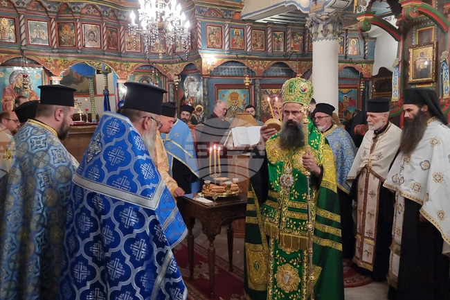 Кюстендил - архиерейска вечерня - патриарх Даниил