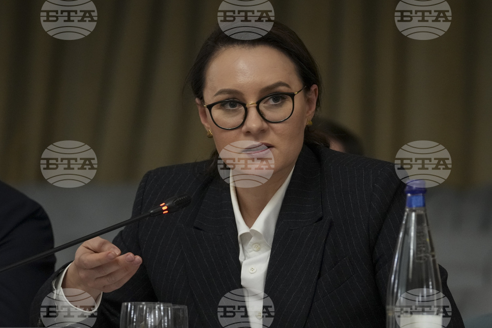 Украйна вероятно ще се нуждае от ново финансиране от МВФ и помощ от САЩ, каза новият украински премиер