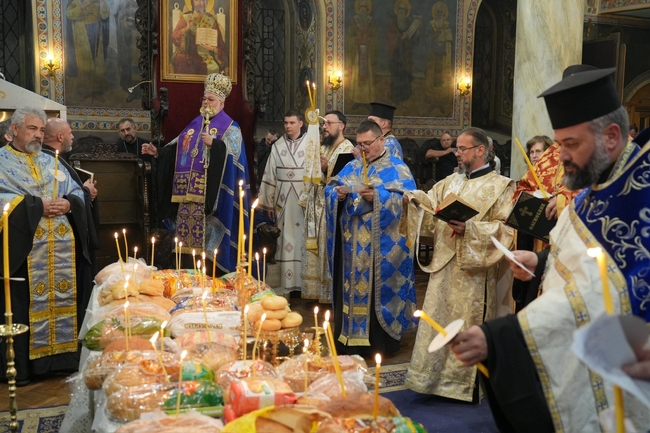 Негово Високопреосвещенство Старозагорският митрополит Киприан възглави празничното вечерно богослужение в храм “Св. Въведение Богородично”