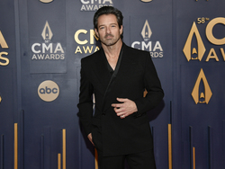 58th Annual CMA Awards - Arrivals