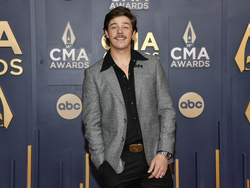 58th Annual CMA Awards - Arrivals