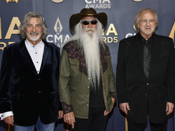 58th Annual CMA Awards - Arrivals
