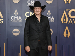 58th Annual CMA Awards - Arrivals