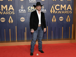 58th Annual CMA Awards - Arrivals