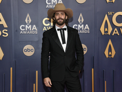 58th Annual CMA Awards - Arrivals