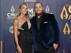 58th Annual CMA Awards - Arrivals
