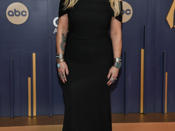 58th Annual CMA Awards - Arrivals